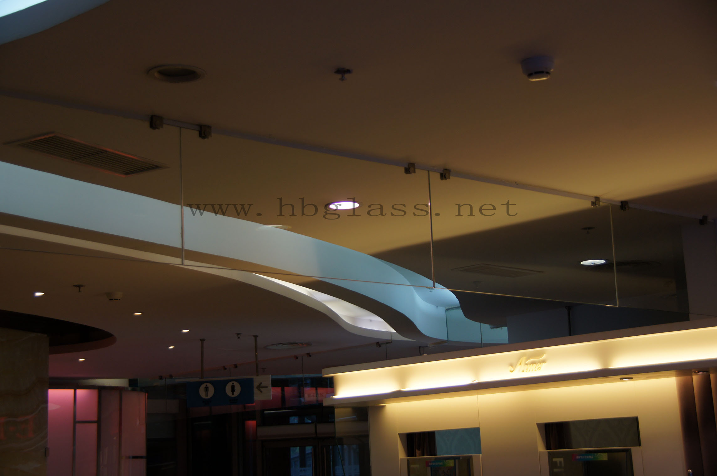 Smoke-proof Vertical Wall Works of Malls